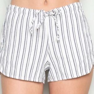 ♡ Brandy Melville Striped Shorts ♡